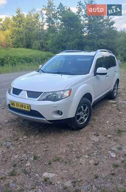 Внедорожник / Кроссовер Mitsubishi Outlander XL 2008 в Мукачево