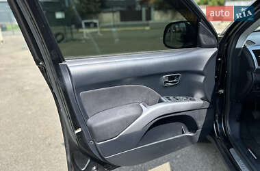 Внедорожник / Кроссовер Mitsubishi Outlander XL 2008 в 