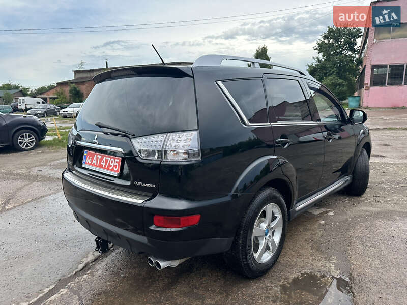 Внедорожник / Кроссовер Mitsubishi Outlander XL 2010 в Нежине