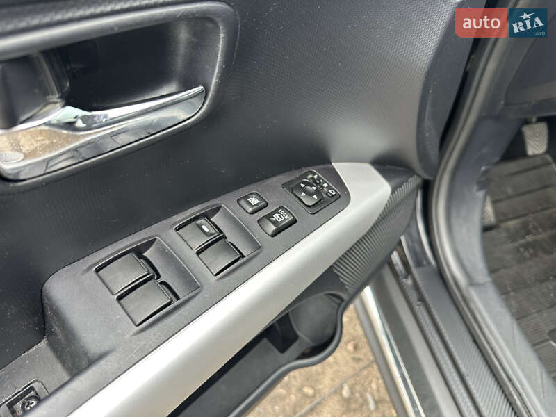 Внедорожник / Кроссовер Mitsubishi Outlander XL 2010 в Нежине