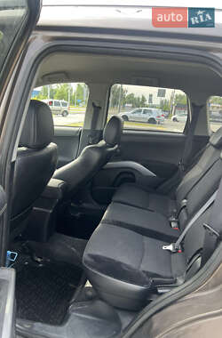 Внедорожник / Кроссовер Mitsubishi Outlander XL 2009 в 