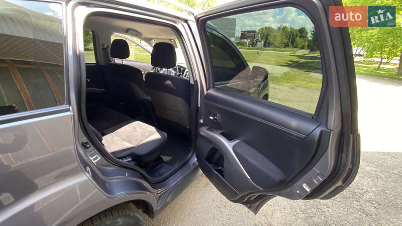 Внедорожник / Кроссовер Mitsubishi Outlander XL 2010 в Первомайске