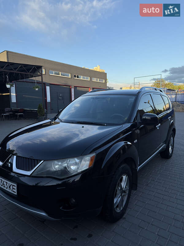 Mitsubishi Outlander XL 2008