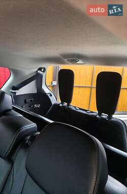 Внедорожник / Кроссовер Mitsubishi Outlander XL 2010 в 