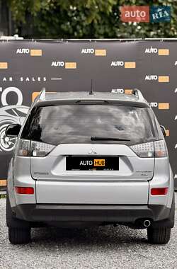 Внедорожник / Кроссовер Mitsubishi Outlander XL 2007 в 