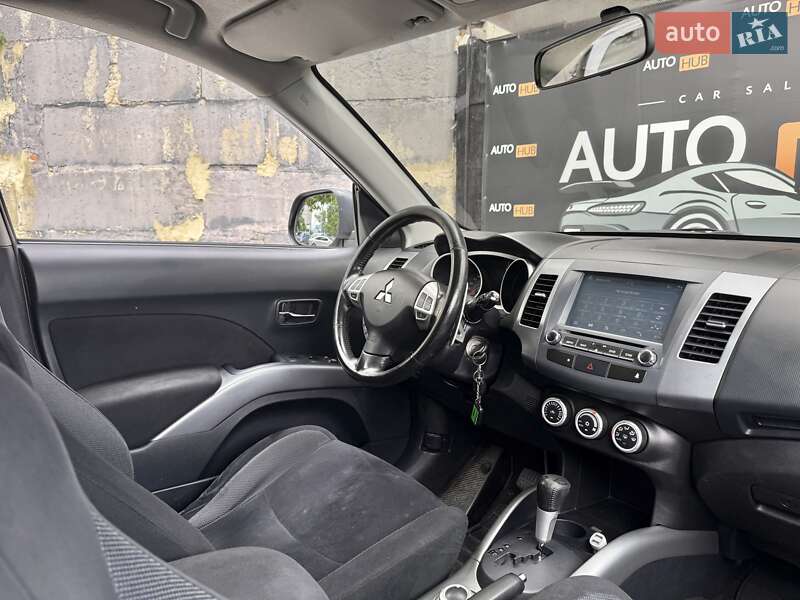 Внедорожник / Кроссовер Mitsubishi Outlander XL 2007 в Харькове
