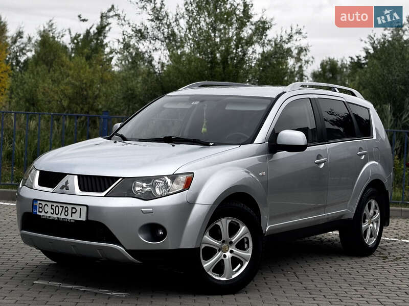 Внедорожник / Кроссовер Mitsubishi Outlander XL 2007 в Дрогобыче