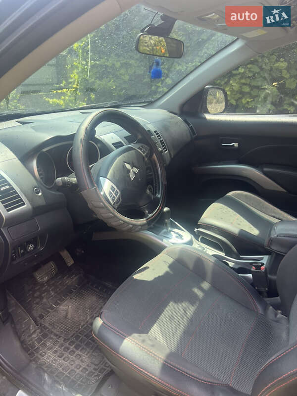 Внедорожник / Кроссовер Mitsubishi Outlander XL 2008 в Тернополе фото 14 Внедорожник / Кроссовер Mitsubishi Outlander XL 2008 в Тернополе