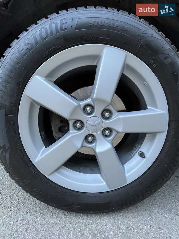 Внедорожник / Кроссовер Mitsubishi Outlander XL 2007 в Одессе
