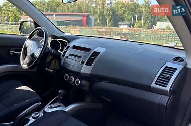 Внедорожник / Кроссовер Mitsubishi Outlander XL 2008 в 