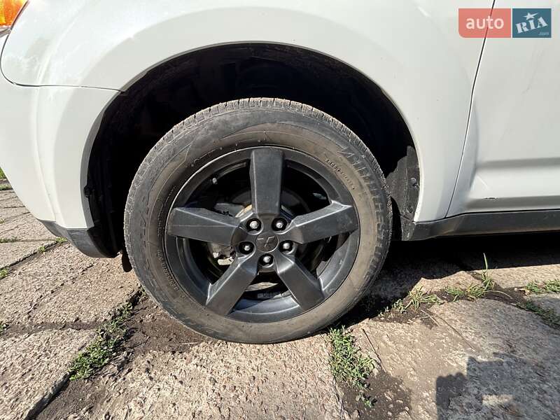 Внедорожник / Кроссовер Mitsubishi Outlander XL 2008 в Сумах