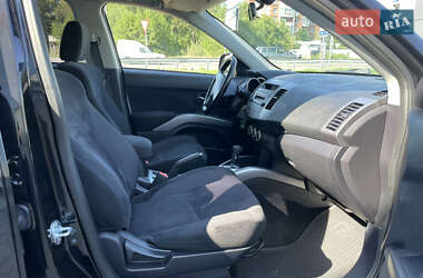 Внедорожник / Кроссовер Mitsubishi Outlander XL 2007 в 