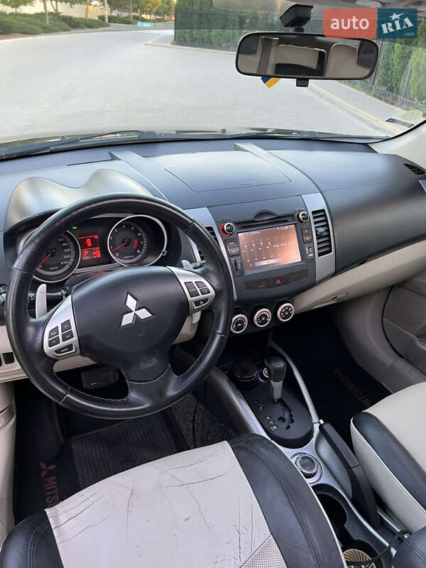 Внедорожник / Кроссовер Mitsubishi Outlander XL 2007 в Одессе