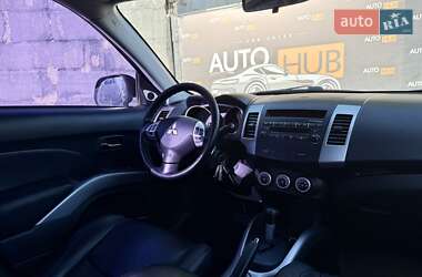 Внедорожник / Кроссовер Mitsubishi Outlander XL 2007 в 
