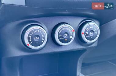 Внедорожник / Кроссовер Mitsubishi Outlander XL 2007 в 