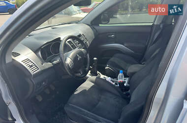 Внедорожник / Кроссовер Mitsubishi Outlander XL 2008 в 