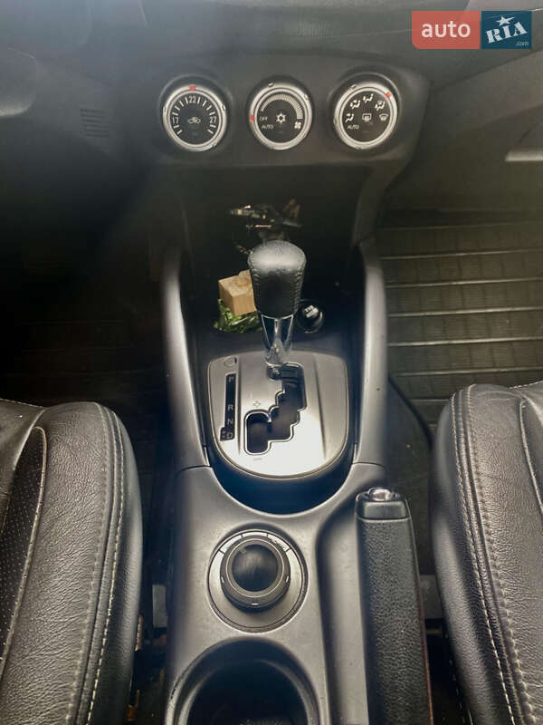 Внедорожник / Кроссовер Mitsubishi Outlander XL 2008 в Виннице