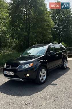 Внедорожник / Кроссовер Mitsubishi Outlander XL 2008 в Ивано-Франковске