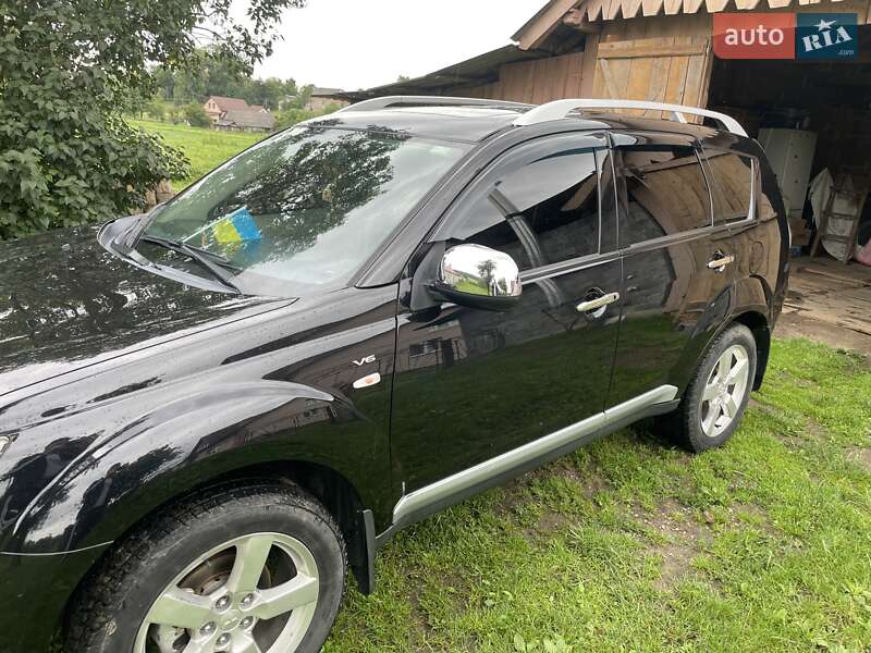 Внедорожник / Кроссовер Mitsubishi Outlander XL 2007 в Долине
