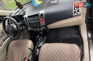 Внедорожник / Кроссовер Mitsubishi Outlander XL 2007 в 