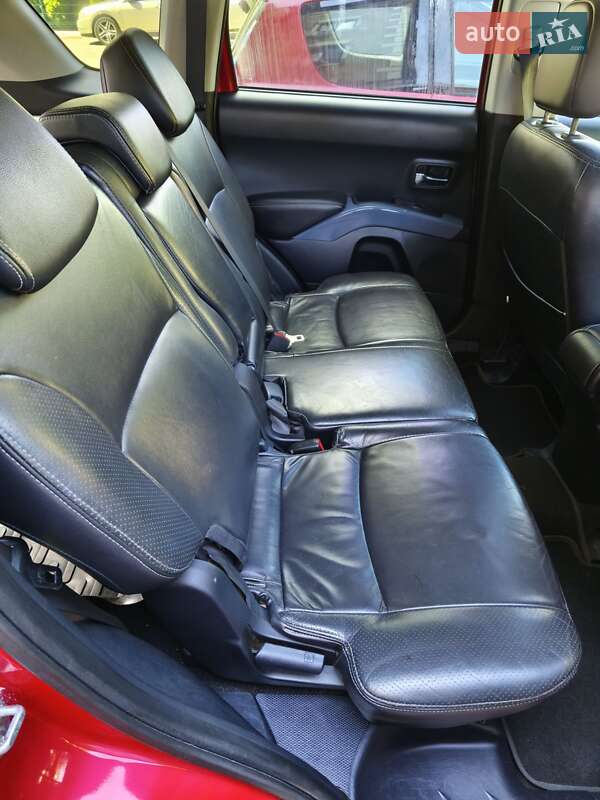 Внедорожник / Кроссовер Mitsubishi Outlander XL 2008 в Киеве