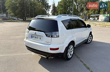 Внедорожник / Кроссовер Mitsubishi Outlander XL 2010 в 