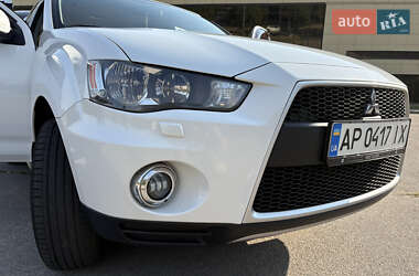 Внедорожник / Кроссовер Mitsubishi Outlander XL 2010 в 