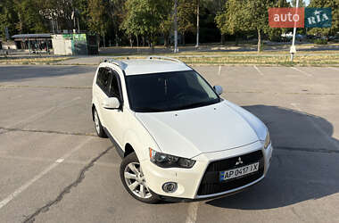 Внедорожник / Кроссовер Mitsubishi Outlander XL 2010 в 