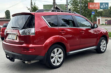 Внедорожник / Кроссовер Mitsubishi Outlander XL 2011 в 