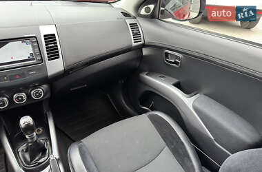 Внедорожник / Кроссовер Mitsubishi Outlander XL 2011 в 