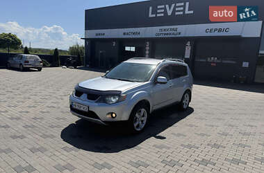 Внедорожник / Кроссовер Mitsubishi Outlander XL 2008 в Мукачево