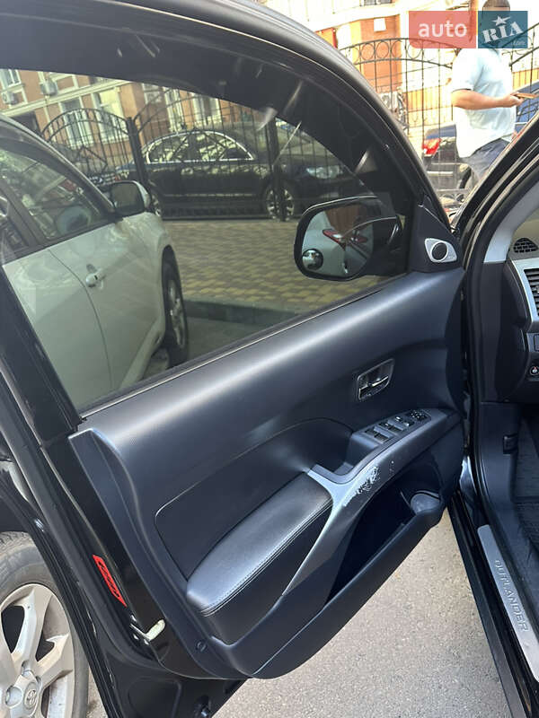 Внедорожник / Кроссовер Mitsubishi Outlander XL 2008 в Одессе