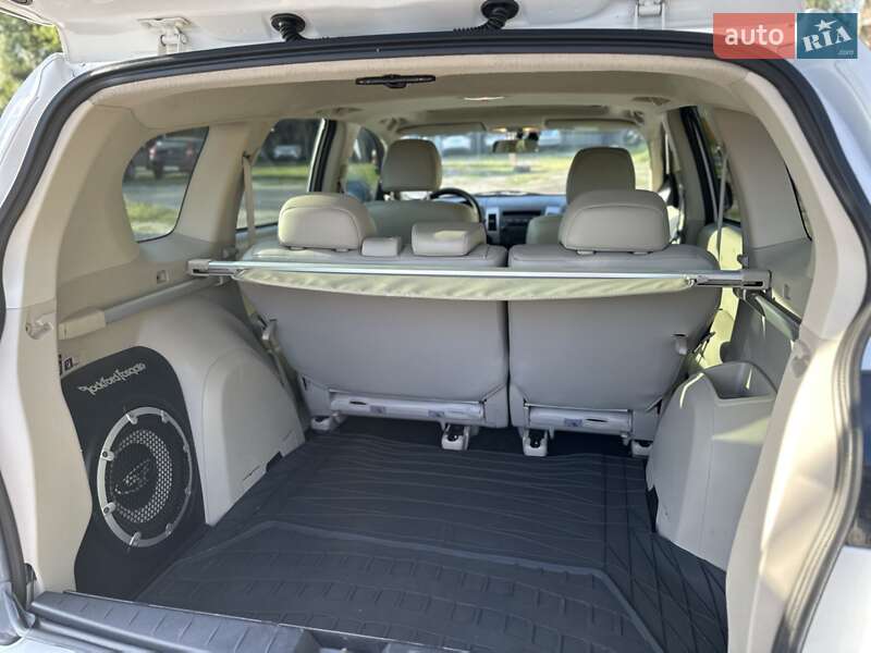 Внедорожник / Кроссовер Mitsubishi Outlander XL 2008 в Полтаве