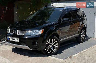 Позашляховик / Кросовер Mitsubishi Outlander XL 2008 в Кропивницькому