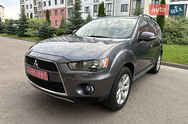 Внедорожник / Кроссовер Mitsubishi Outlander XL 2011 в 