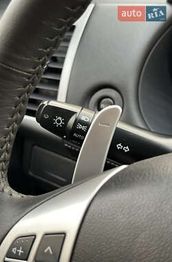 Внедорожник / Кроссовер Mitsubishi Outlander XL 2011 в 