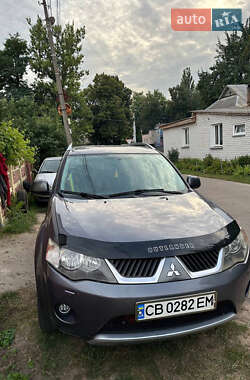 Внедорожник / Кроссовер Mitsubishi Outlander XL 2007 в Чернигове