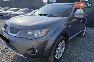 Позашляховик / Кросовер Mitsubishi Outlander XL 2008 в Кременці