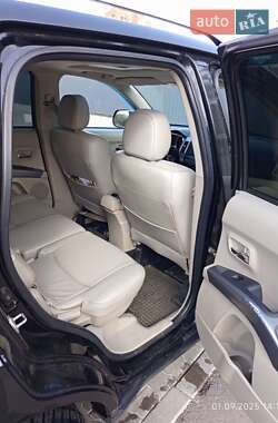 Внедорожник / Кроссовер Mitsubishi Outlander XL 2007 в 
