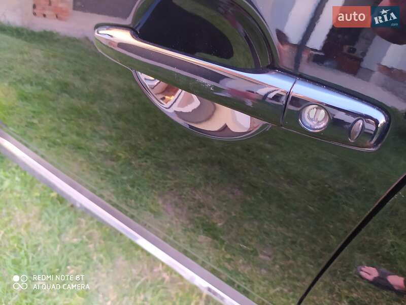 Внедорожник / Кроссовер Mitsubishi Outlander XL 2012 в Луцке