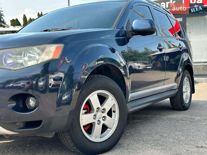 Позашляховик / Кросовер Mitsubishi Outlander XL 2008 в Вінниці