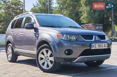 Позашляховик / Кросовер Mitsubishi Outlander XL 2008 в Дніпрі