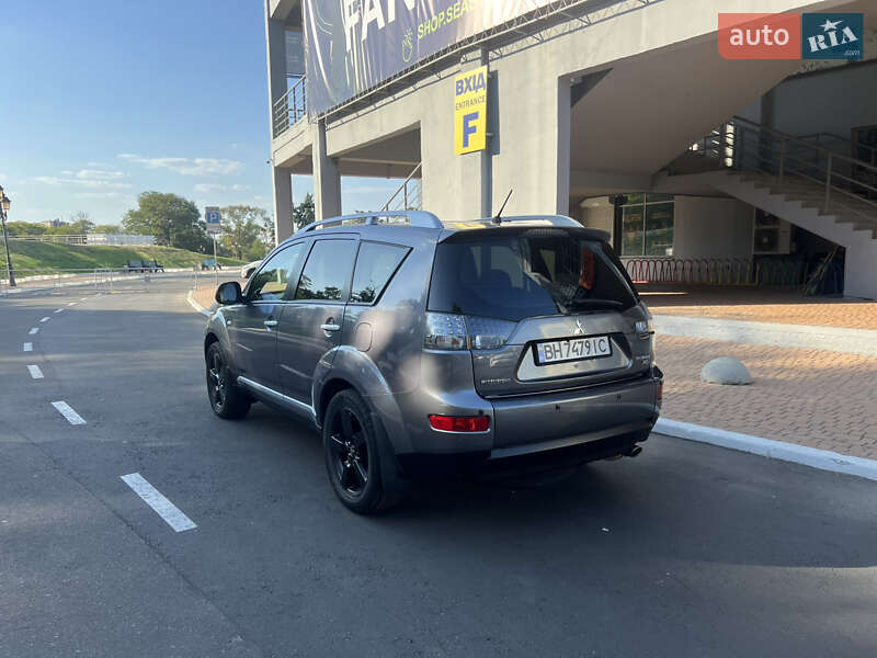 Внедорожник / Кроссовер Mitsubishi Outlander XL 2008 в Одессе фото 2 Внедорожник / Кроссовер Mitsubishi Outlander XL 2008 в Одессе