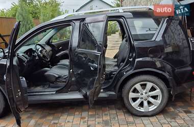 Внедорожник / Кроссовер Mitsubishi Outlander XL 2011 в 