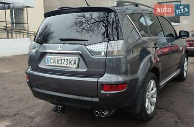 Позашляховик / Кросовер Mitsubishi Outlander XL 2011 в Смілі