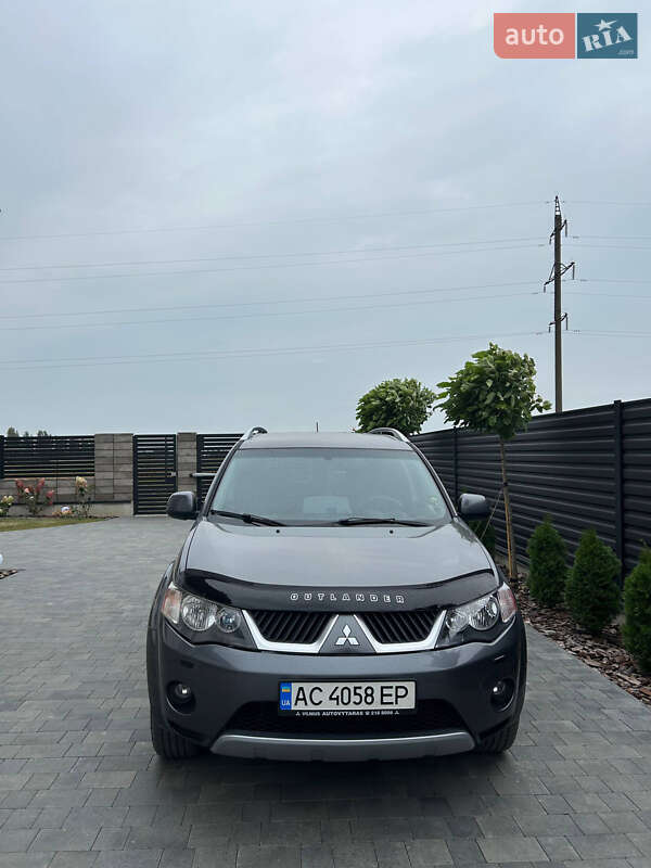 Внедорожник / Кроссовер Mitsubishi Outlander XL 2008 в 