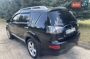 Позашляховик / Кросовер Mitsubishi Outlander XL 2007 в  фото 11 Позашляховик / Кросовер Mitsubishi Outlander XL 2007 в