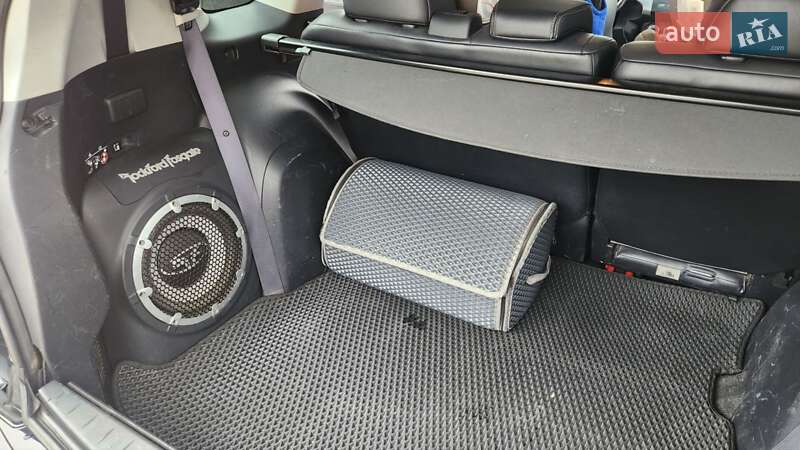 Внедорожник / Кроссовер Mitsubishi Outlander XL 2010 в Днепре