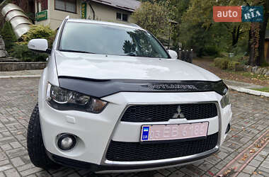 Внедорожник / Кроссовер Mitsubishi Outlander XL 2010 в 