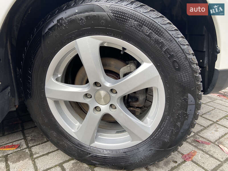 Внедорожник / Кроссовер Mitsubishi Outlander XL 2010 в Дрогобыче